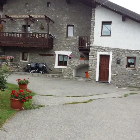 Casa D'antan Apartamento Aosta